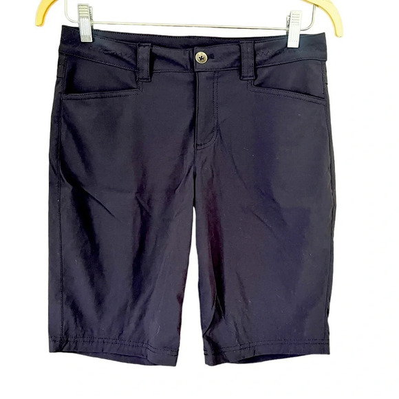 Eddie Bauer women’s size 6 stretch performance Navy Bermuda shorts - Picture 1 of 3